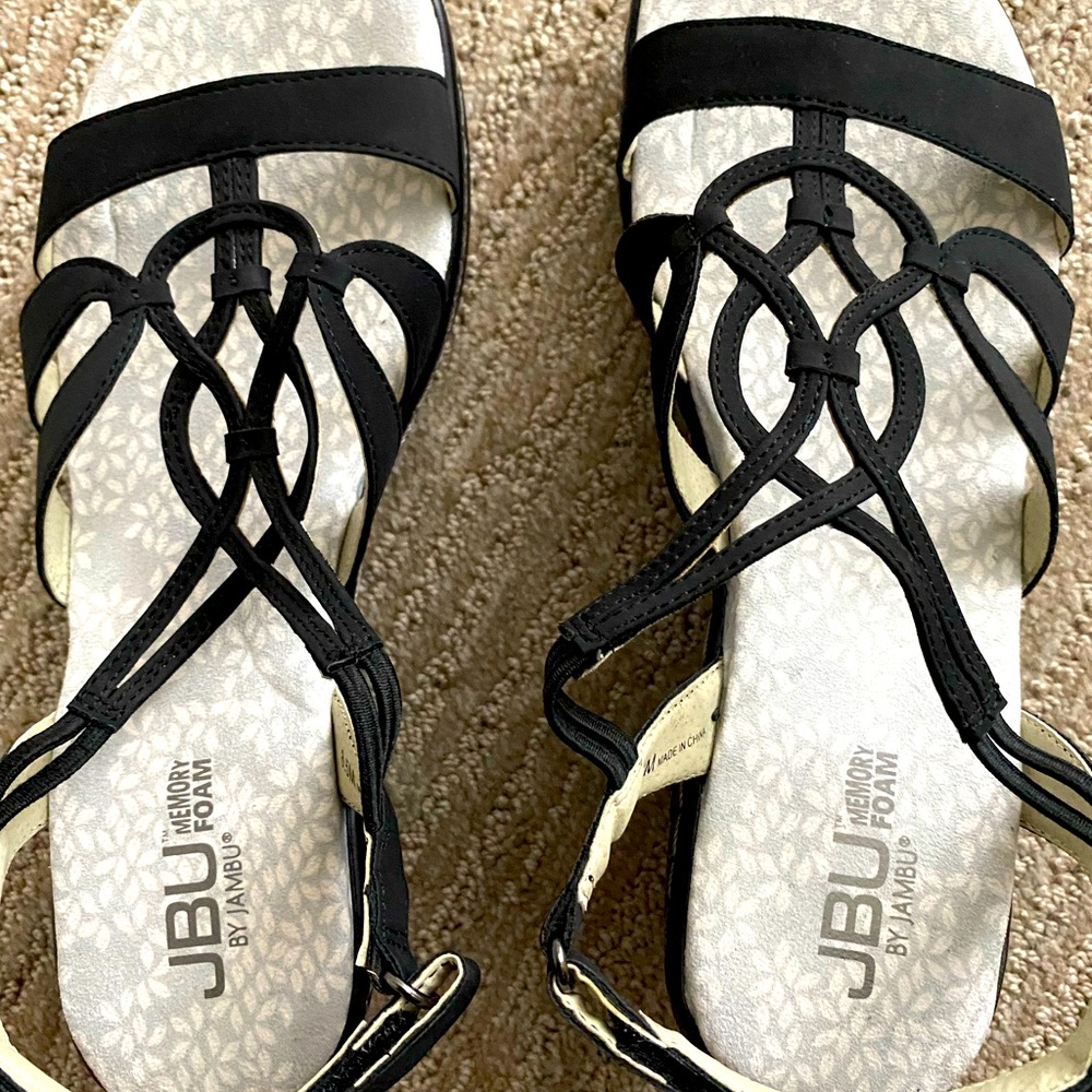 Women’s size 8.5 JBU memory foam sandals, new without box